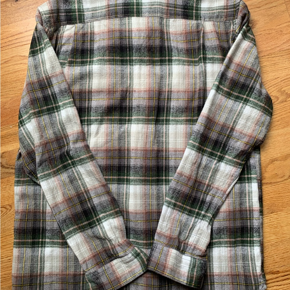 Rvca Flannel Button Down Size Large - image 2